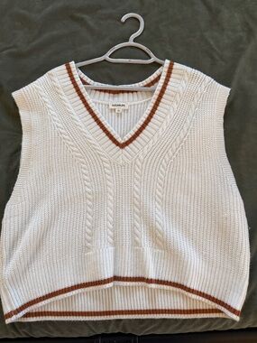 Sugarlips Cream Cable-Knit V-Neck Sweater Vest with Brown Trim